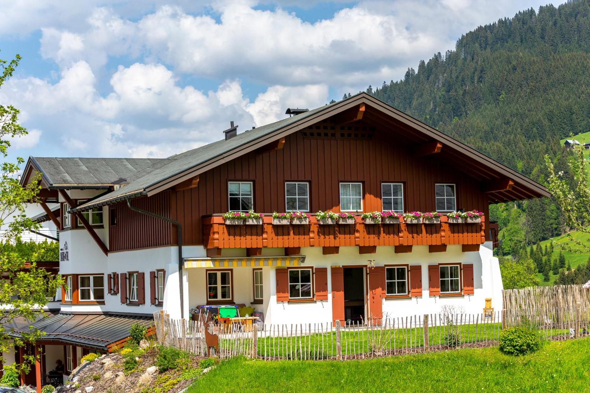 Haus Berg & Tal Leilighet Hirschegg  Eksteriør bilde